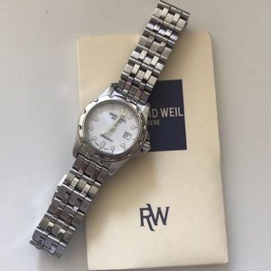 Raymond Weil Tango 5370 Women’s Watch